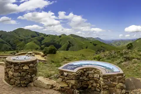 Makhonjwa Mountain Geo-Trail - © www.theguys.co.za